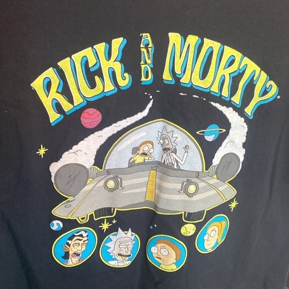 Mans size medium Rick and Morty graphic T. - Picture 2 of 6
